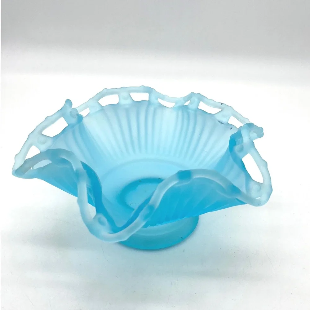 Vintage Westmoreland Frosted Blue Glass Candy‎ Dish Ruffled Edge Pedestal Bowl